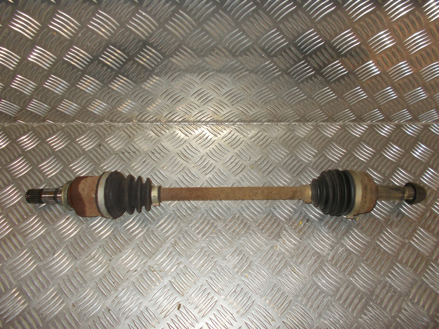 Citroen C1 Trækaksel For V Med OEM Nr. 327610 Fra Citroen Ophugger