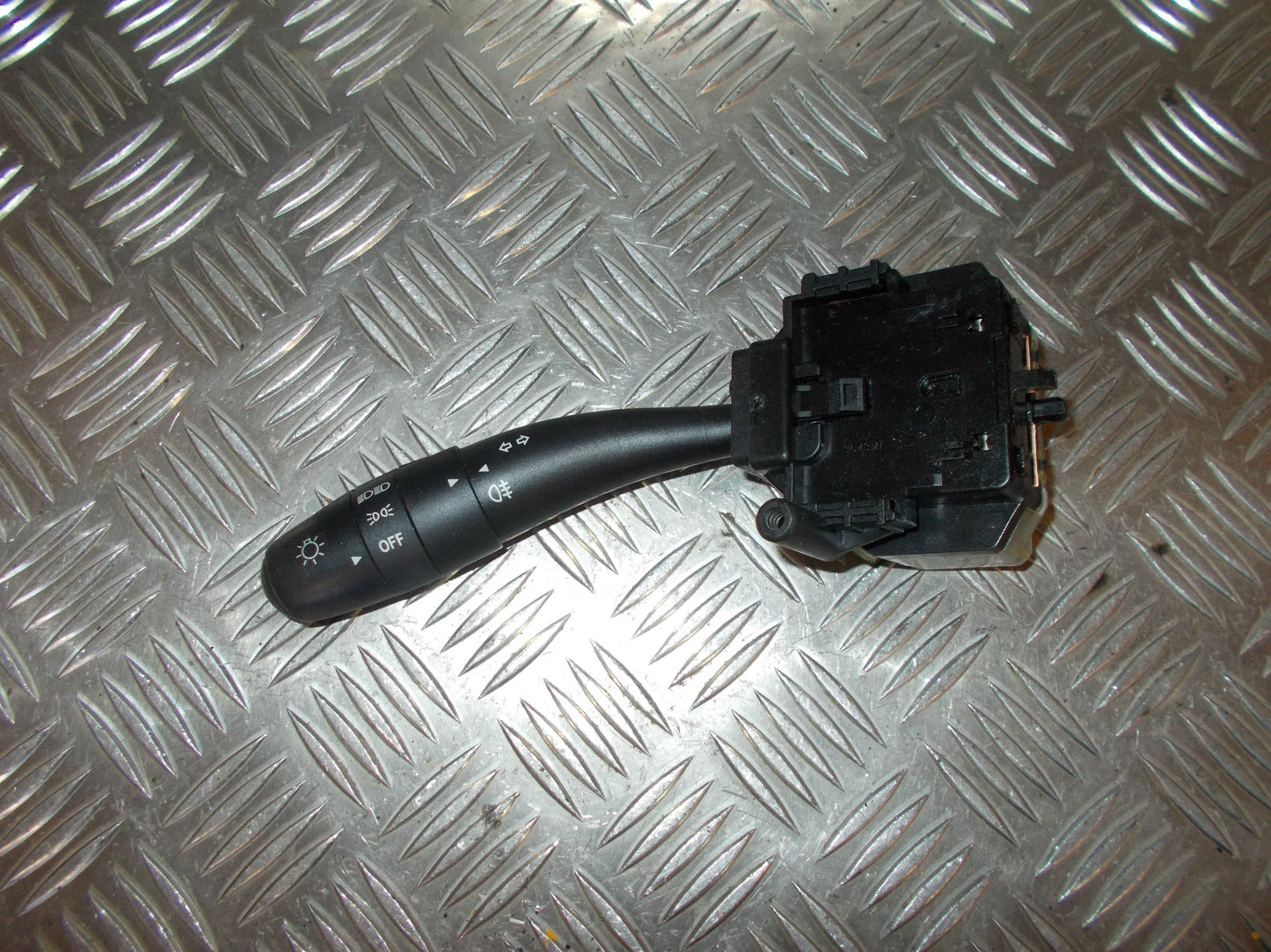 Hyundai I30 Tm Kontakt Blink Med OEM Nr. 934102R020 Fra Hyundai Ophugger