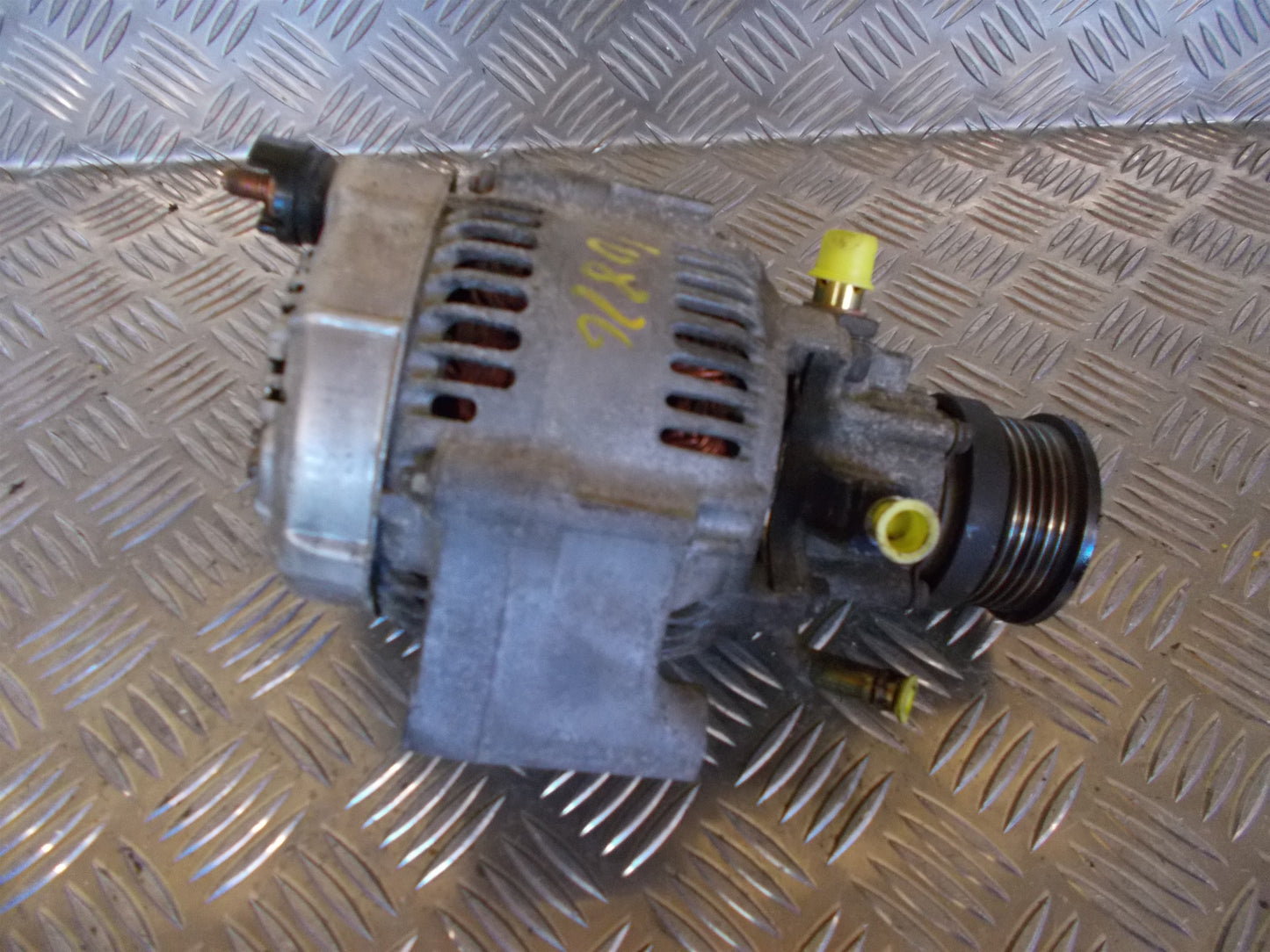 Hyundai Accent Generator M/Pumpe Med OEM Nr. Ophugger Fra Hyundai Ophugger