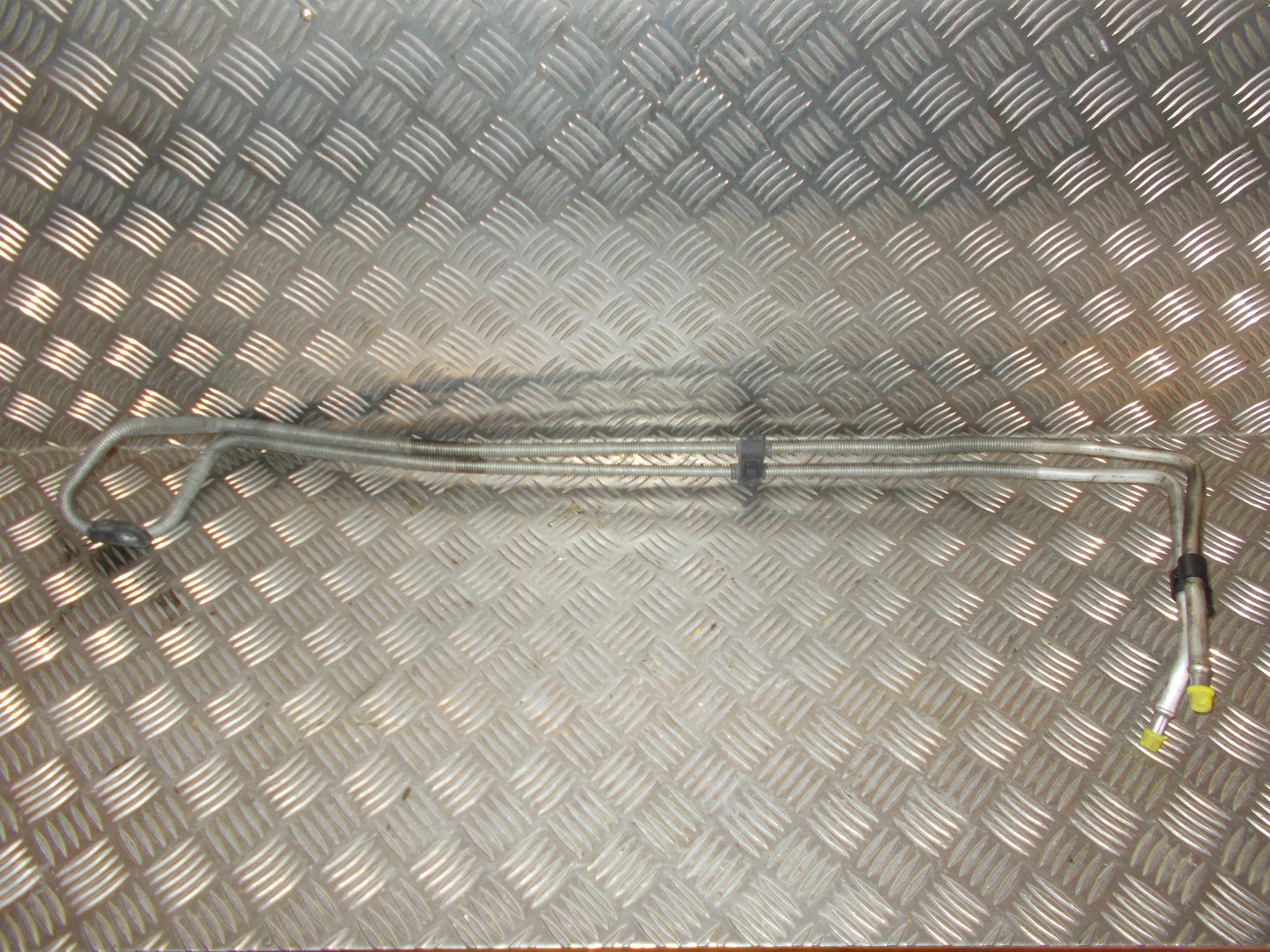 Audi A6 Servoslanger Med OEM Nr. 4F0317822N Fra Audi Ophugger