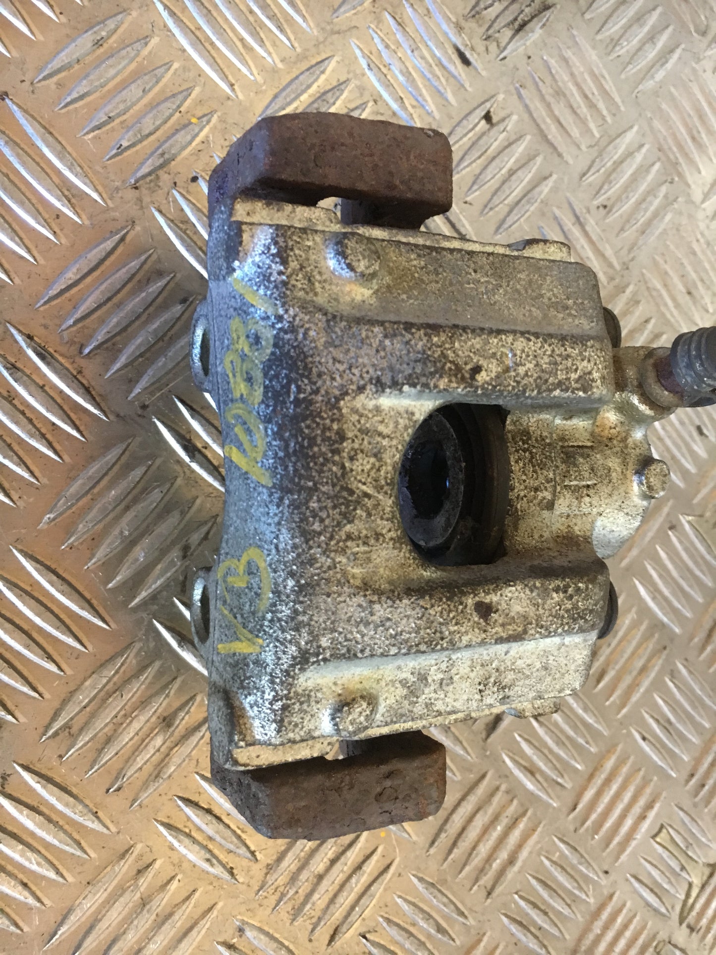 BMW 3-Serie E36 Bremsekaliber Hb Med OEM Nr. Ophugger Fra BMW Ophugger