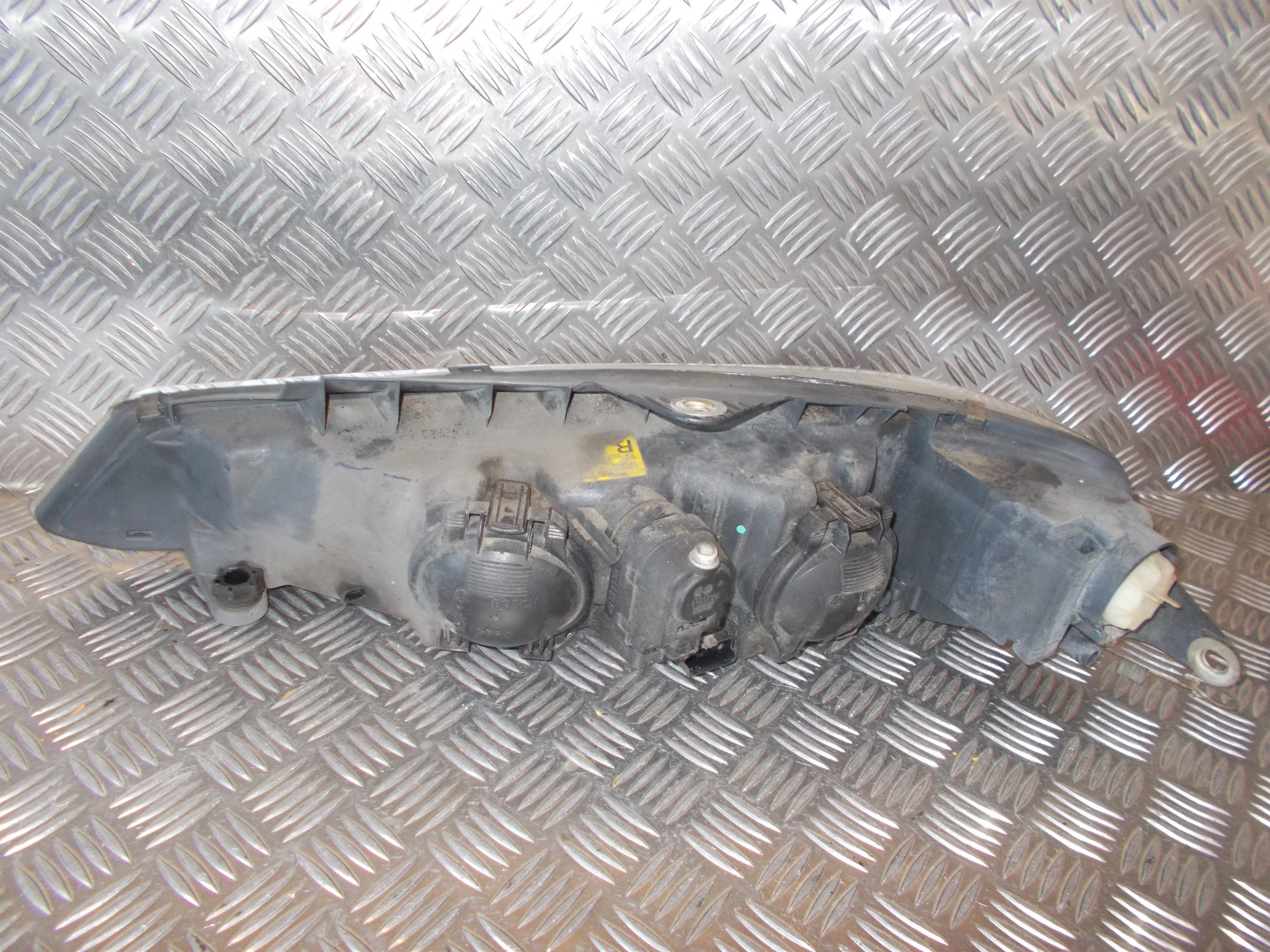 Peugeot 406 Forlygte Med OEM Nr. 6205V2 Fra Peugeot Ophugger