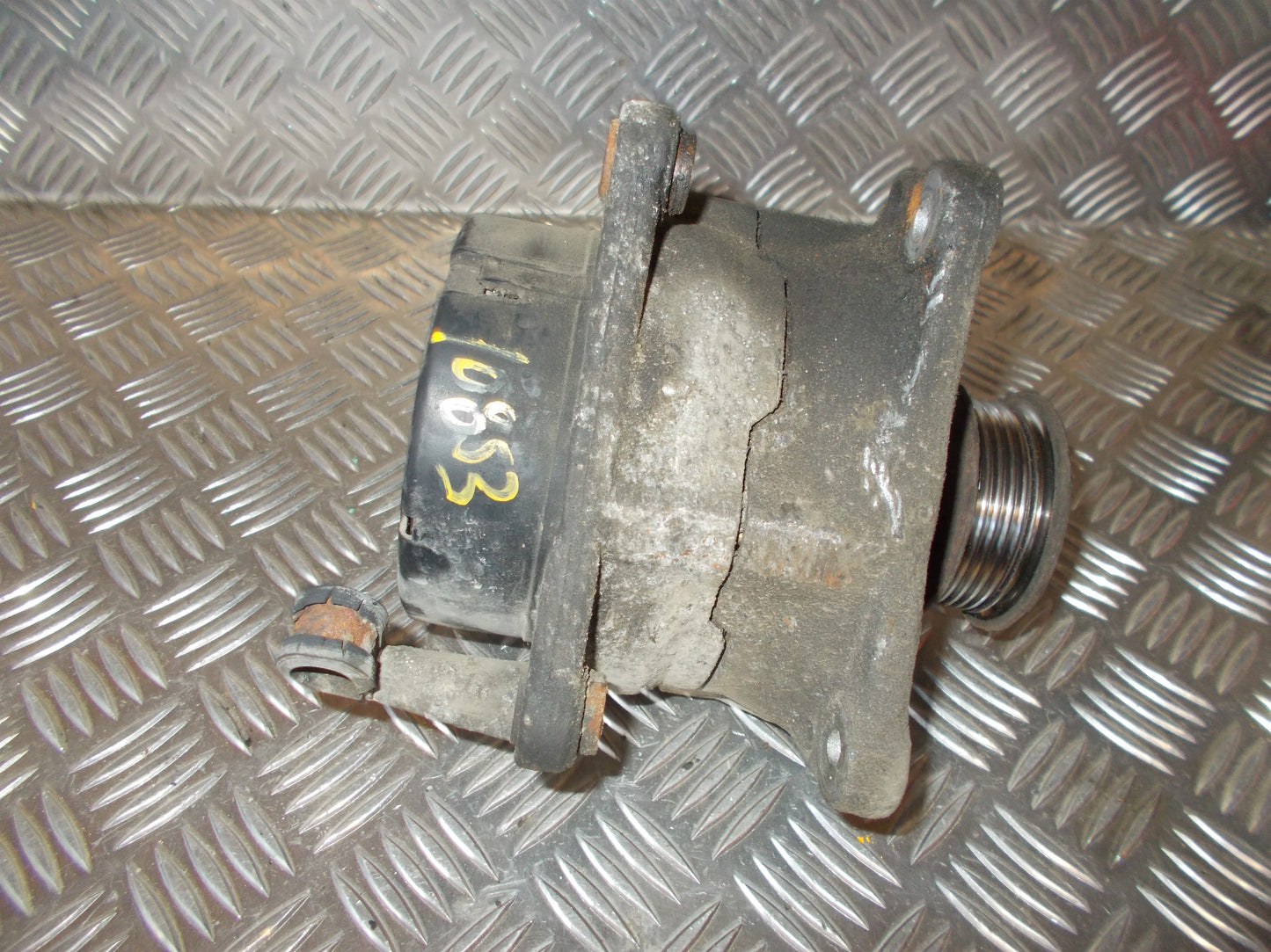 VW Transporter T4 Generator Med OEM Nr. 0123320018 Fra VW Ophugger