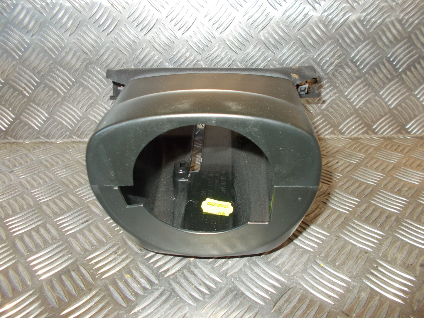 VW Golf 5 1K Ratafdækning Med OEM Nr. 1K0858566 Fra VW Ophugger