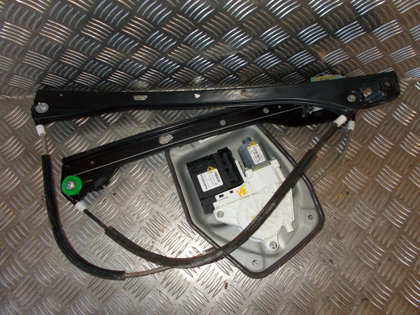 VW Golf 5 1K Rudemotor - Rudehejs Med OEM Nr. 5M1837402G Fra VW Ophugger