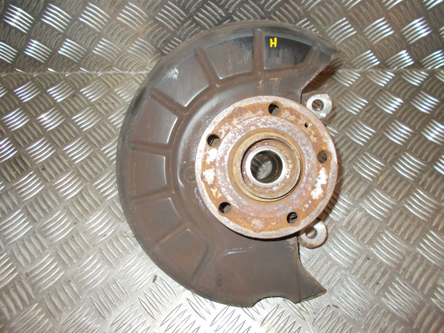 VW Golf 5 1K Spindel For H Med OEM Nr. 1K0407256AA Fra VW Ophugger