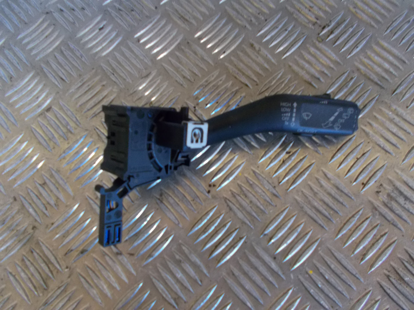 VW Golf 5 1K Kontakt Visker Med OEM Nr. 1K0953519J Fra VW Ophugger