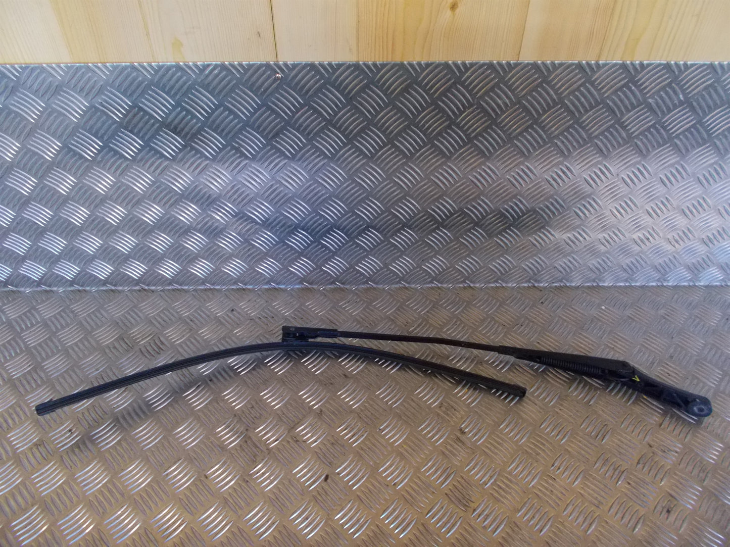 VW Golf 5 1K Viskerarm Med OEM Nr. 5M0955409C03C Fra VW Ophugger