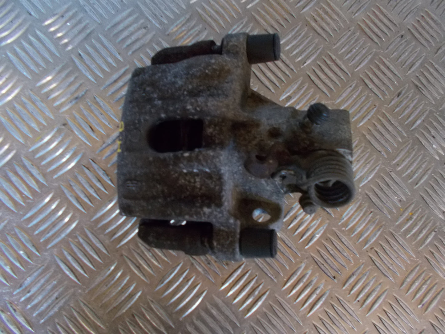 Volvo S40/V50 Bremsekaliber Hb Med OEM Nr. 36000903 Fra Volvo Ophugger