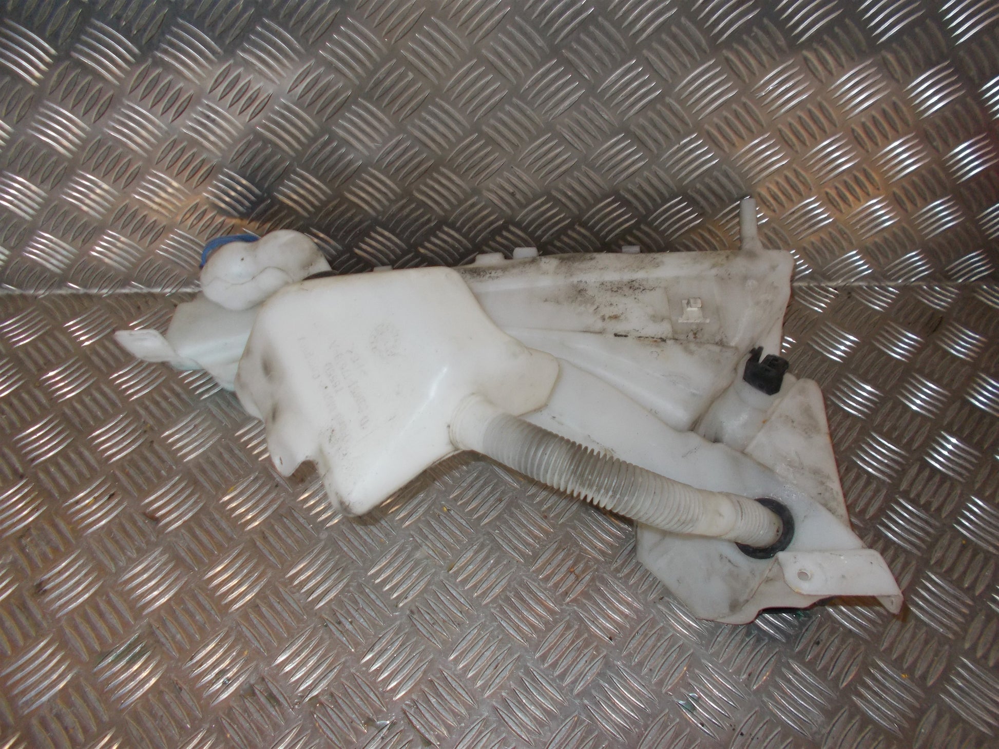 Volvo S40/V50 Sprinkler M/Motor Med OEM Nr. 4M5113K153AE Fra Volvo Ophugger