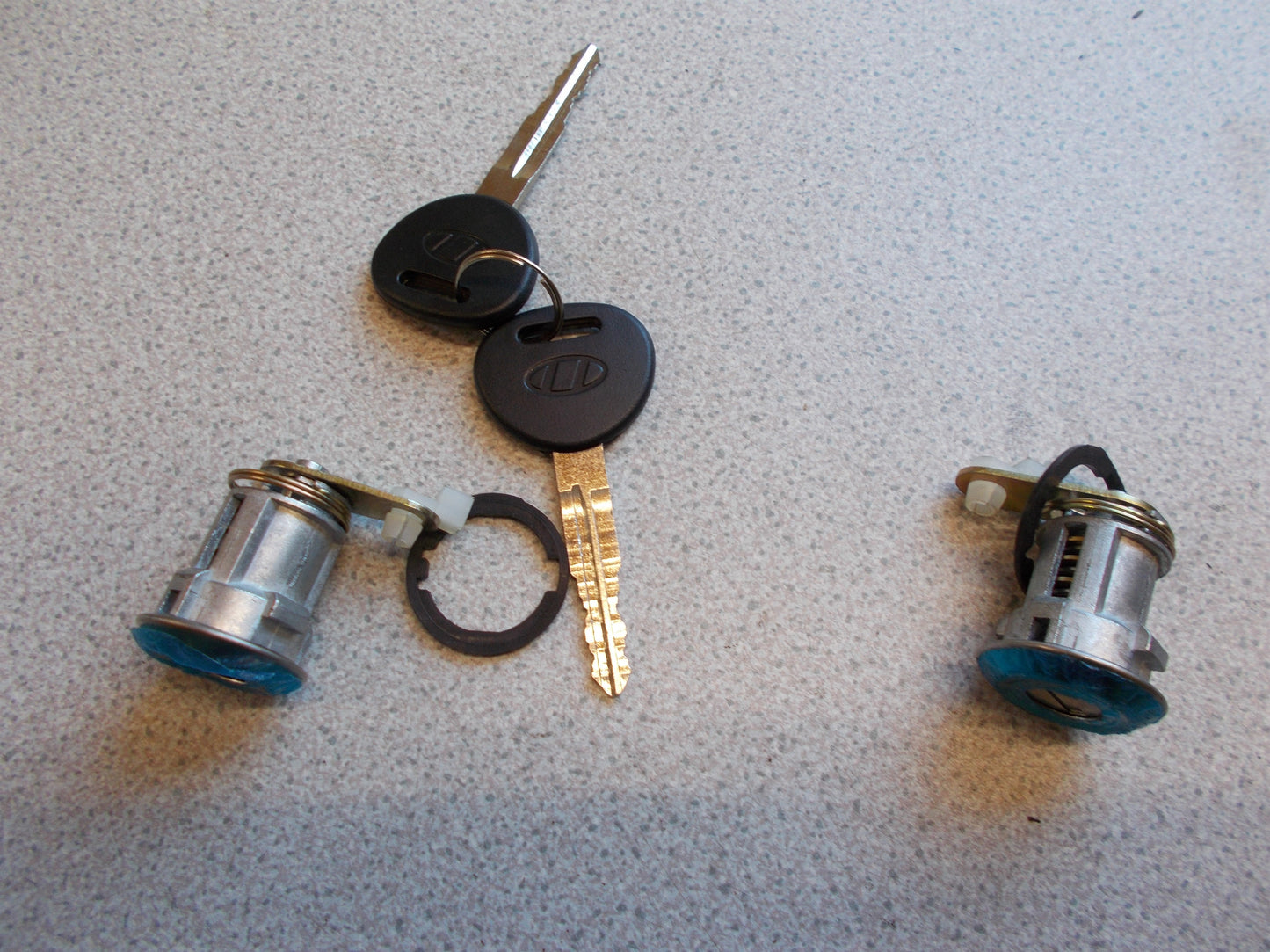 Hyundai Atos Låsecylinder Med OEM Nr. Ophugger Fra Hyundai Ophugger