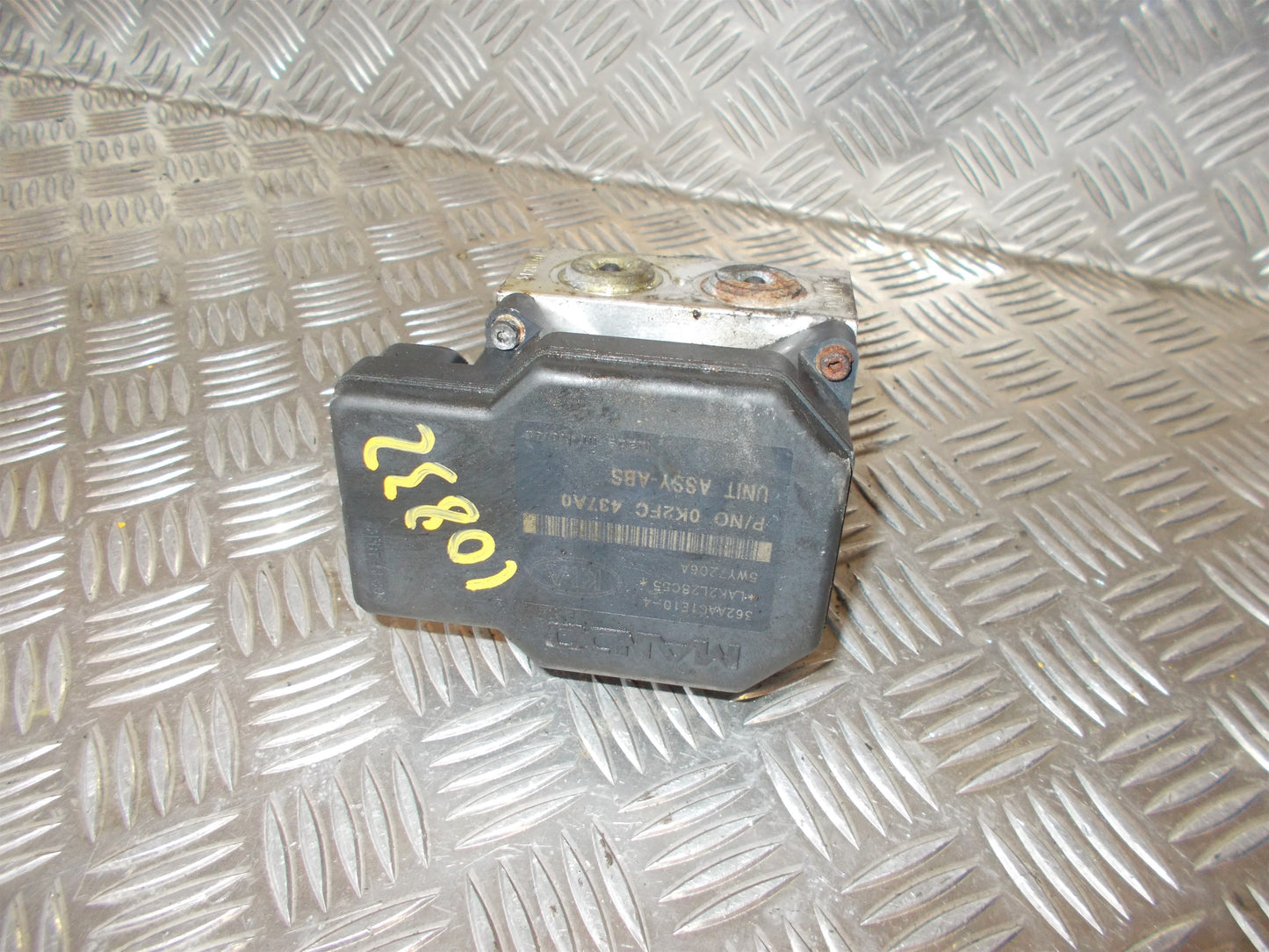 Kia Carens ABS Pumpe Med OEM Nr. 0K2FC437A0 Fra Kia Ophugger