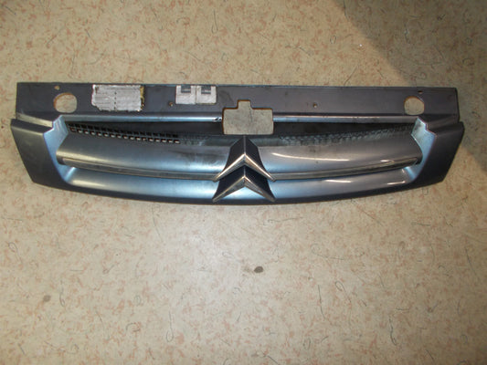 Citroen Berlingo Frontgitter Med OEM Nr. Ophugger Fra Citroen Ophugger