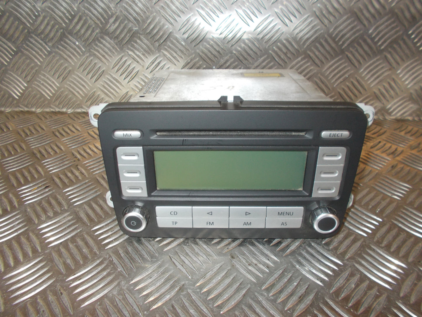 VW Passat 3C Radio M/Cd Med OEM Nr. 1K0035186T Fra VW Ophugger
