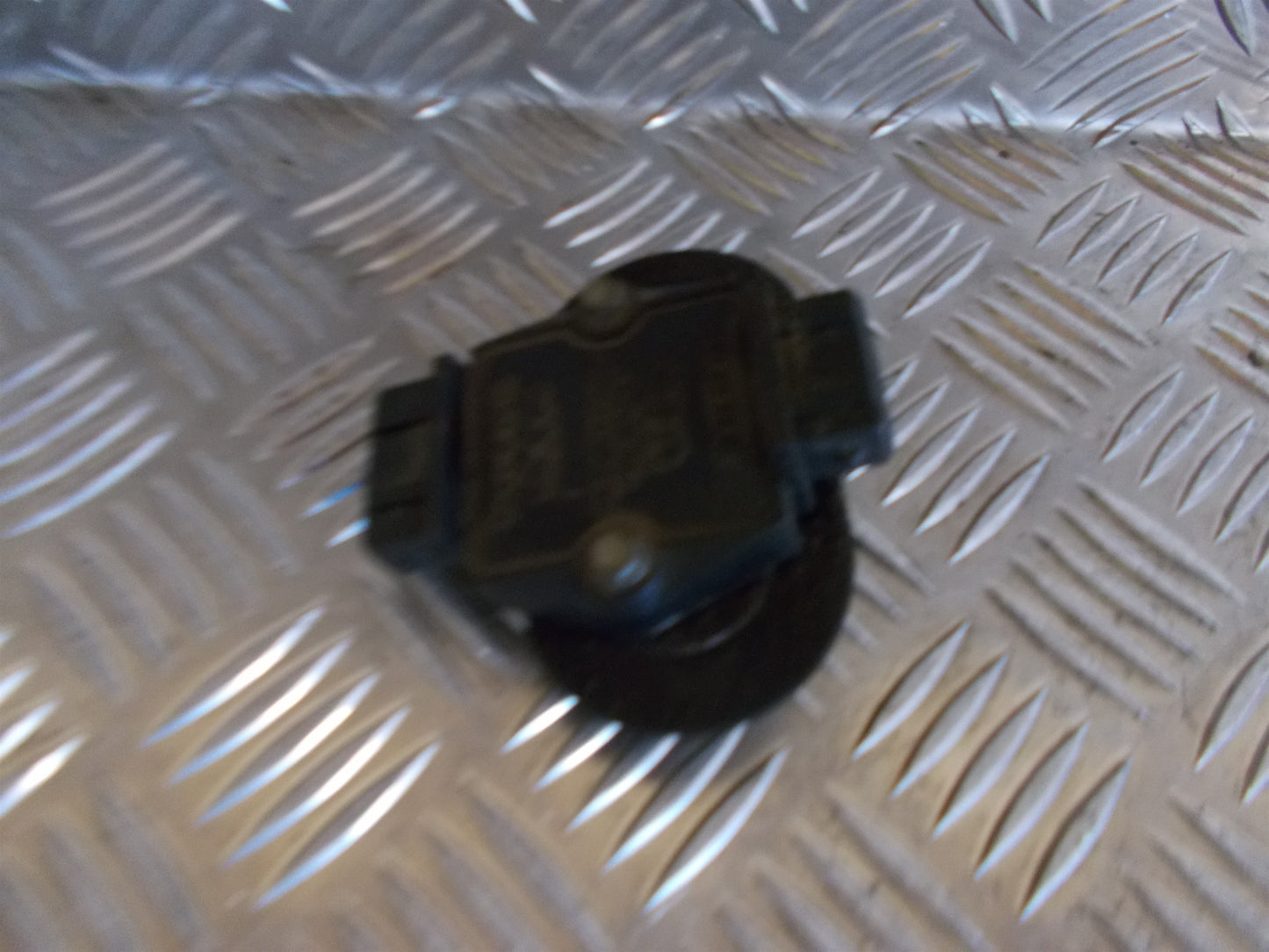 Audi A4 8D Tændingsmodul Med OEM Nr. 8D0905351 Fra Audi Ophugger