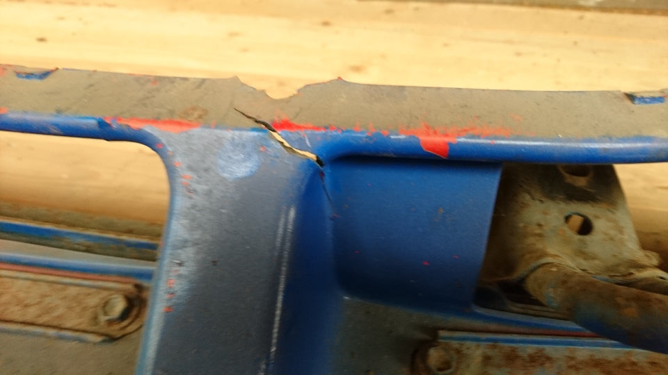 Toyota Celica T160 Forkofanger Med OEM Nr. Ophugger Fra Toyota Ophugger