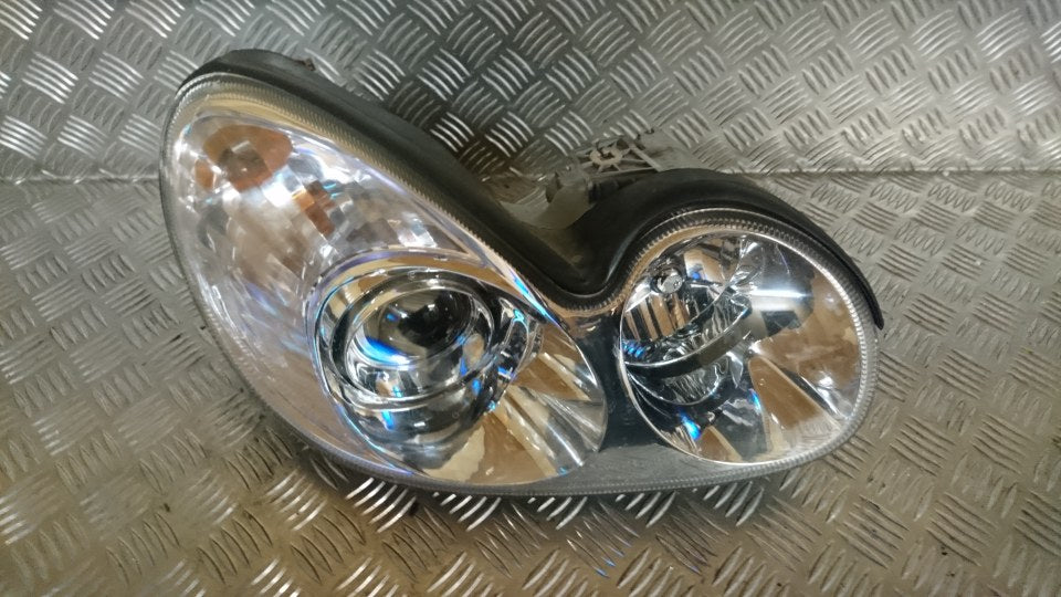 Hyundai Sonata Forlygte Med OEM Nr. 921043D020 Fra Hyundai Ophugger