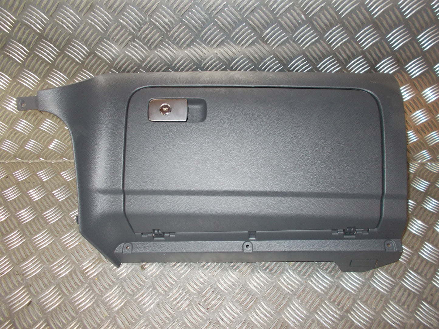 VW Jetta 1K Handskerum Med OEM Nr. 1K1857097AF Fra VW Ophugger