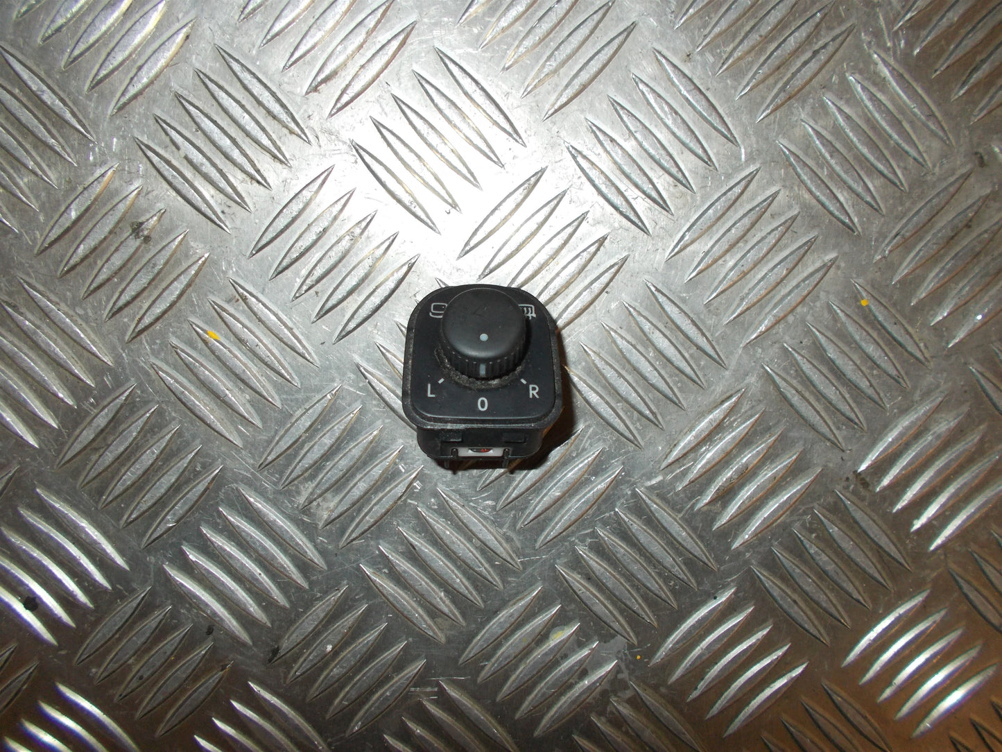 VW Jetta 1K Kontakt Sidespejl Med OEM Nr. 1K0959565J Fra VW Ophugger