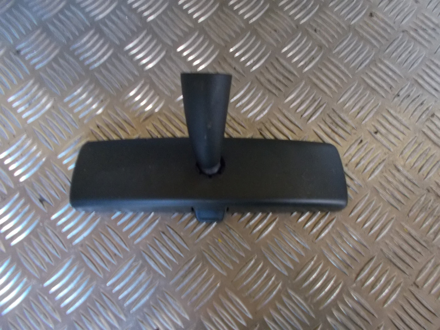 VW Jetta 1K Bakspejl Indvend Med OEM Nr. Ophugger Fra VW Ophugger