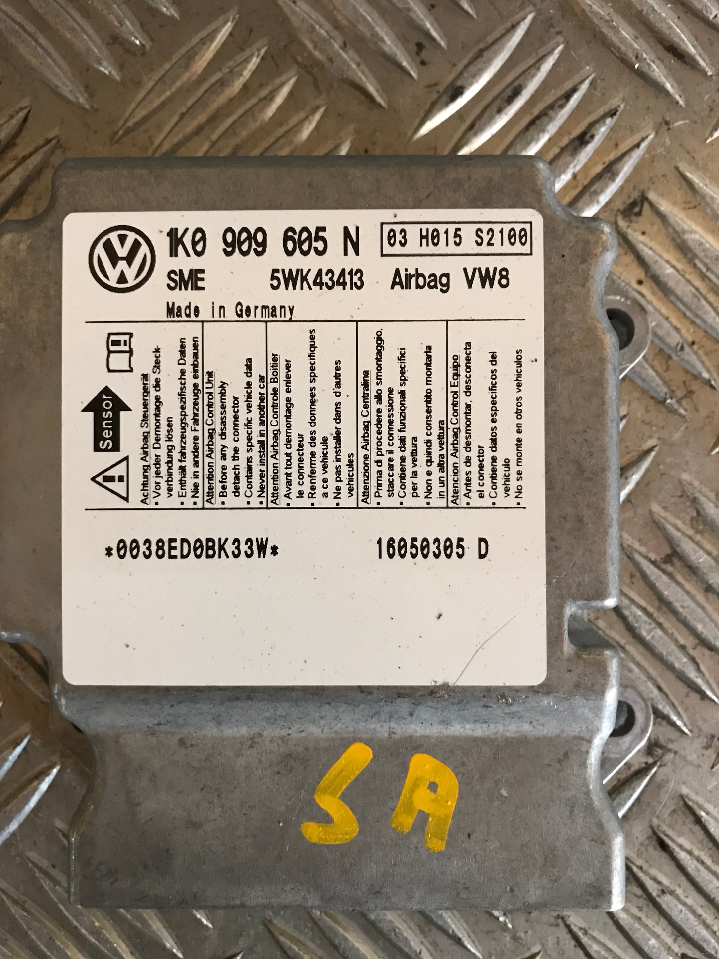 VW Jetta 1K Airbag Elboks Med OEM Nr. 1K0909605N Fra VW Ophugger