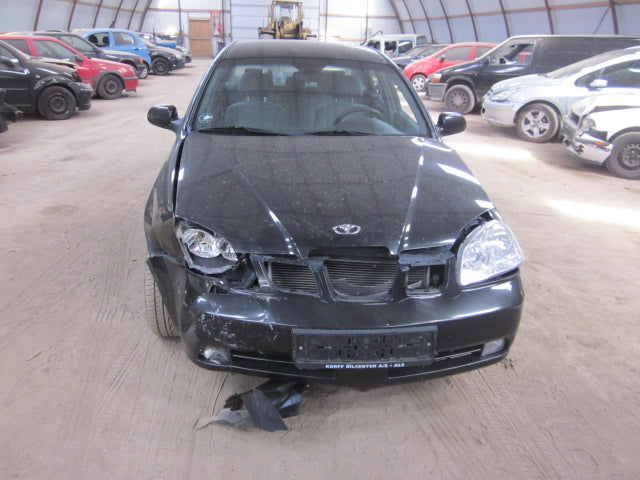 Daewoo Nubira Pluk-Selv-Bil Med OEM Nr. Ophugger Fra Daewoo Ophugger