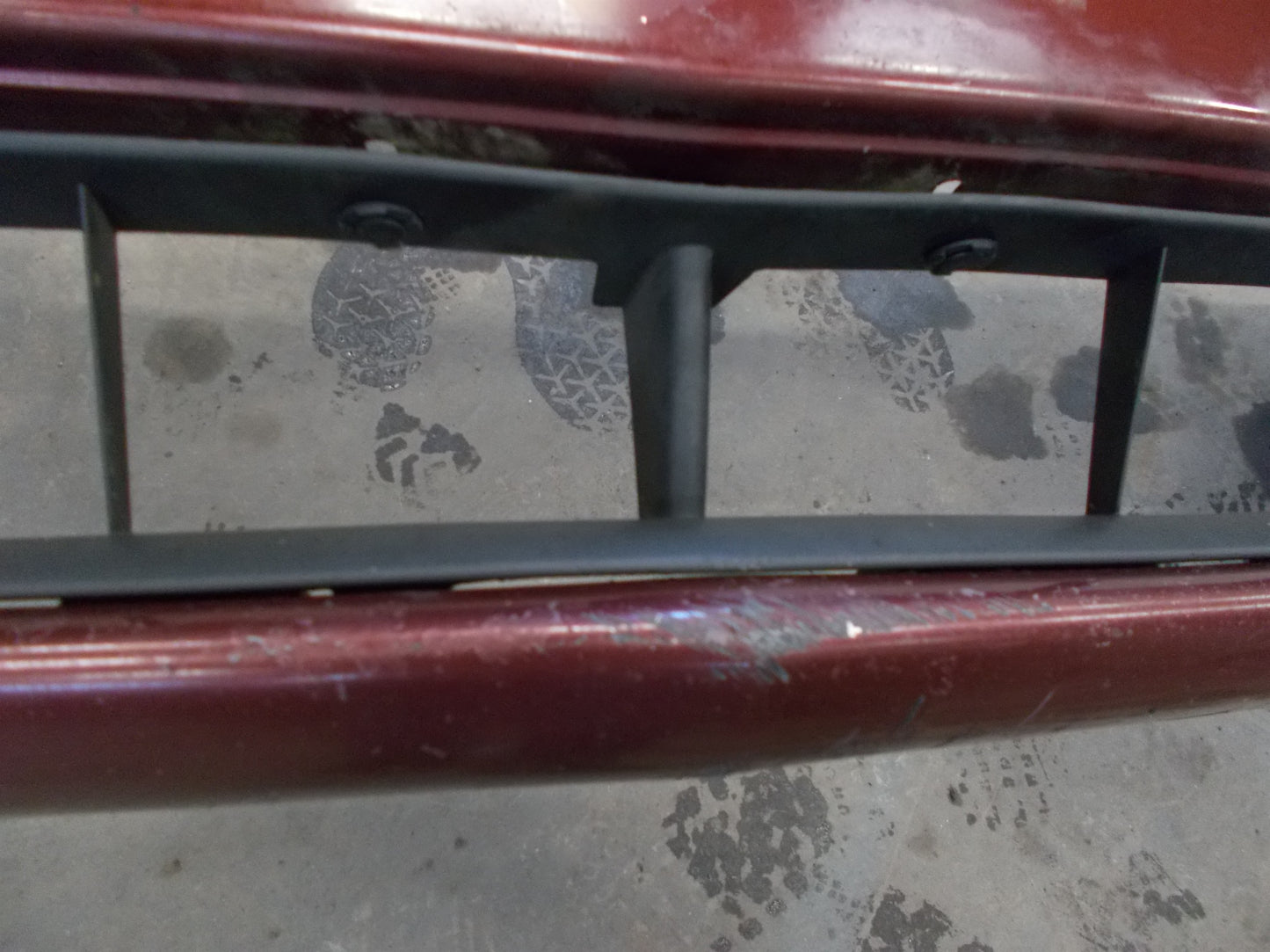 Nissan Primera P12 Forkofanger Med OEM Nr. Ophugger Fra Nissan Ophugger