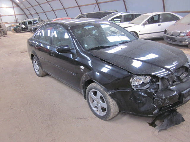 Daewoo Nubira Pluk-Selv-Bil Med OEM Nr. Ophugger Fra Daewoo Ophugger