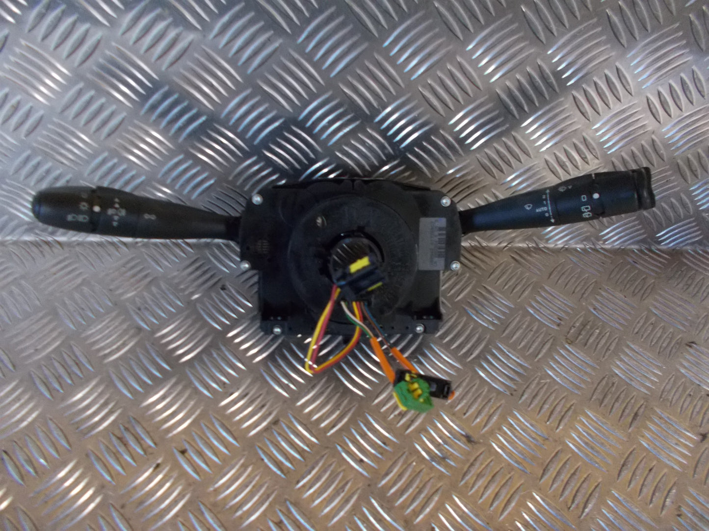 Citroen C3 Kontakt Combi Med OEM Nr. 96488227XT Fra Citroen Ophugger