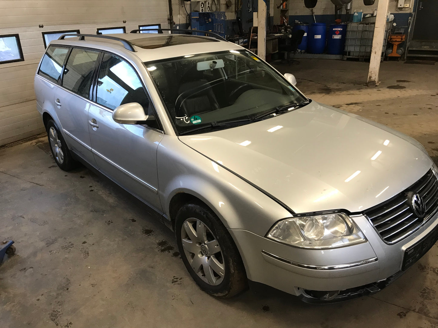 VW Passat 3B Pluk-Selv-Bil Med OEM Nr. Ophugger Fra VW Ophugger