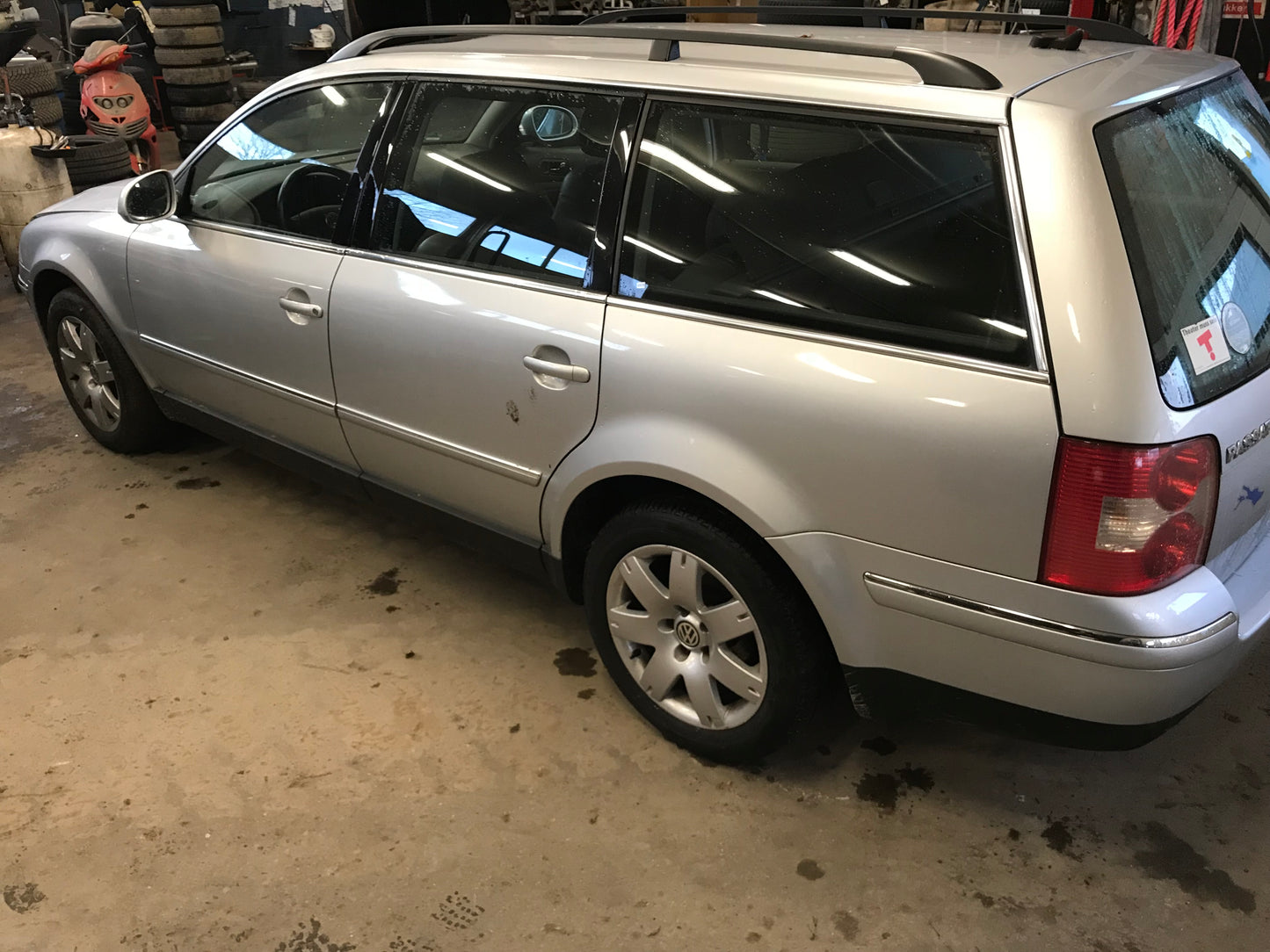 VW Passat 3B Pluk-Selv-Bil Med OEM Nr. Ophugger Fra VW Ophugger