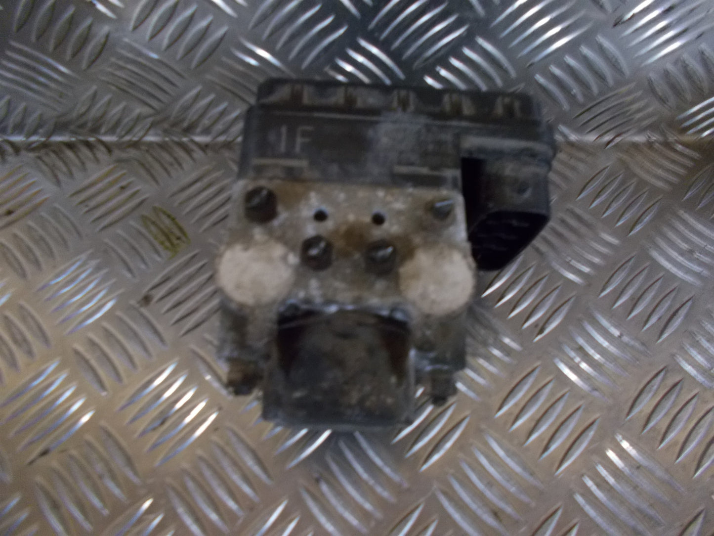 Toyota Previa ABS Pumpe Med OEM Nr. 4451028080 Fra Toyota Ophugger