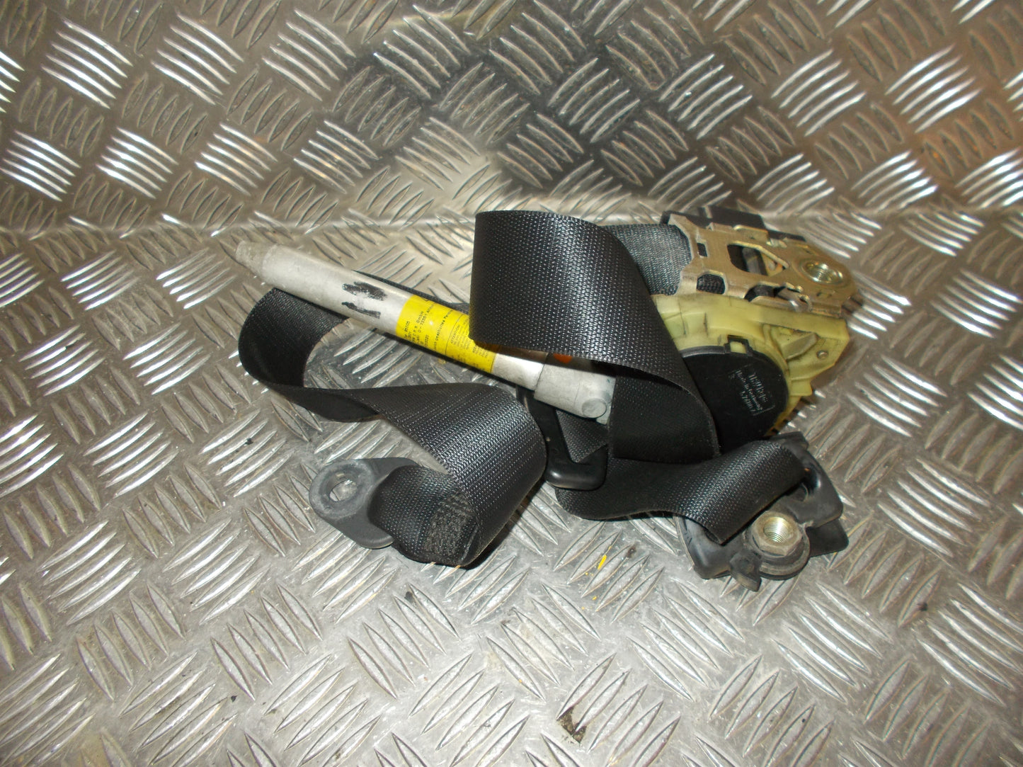 Mercedes E W210 Sikkerhedsseler For Med OEM Nr. Ophugger Fra Mercedes Ophugger