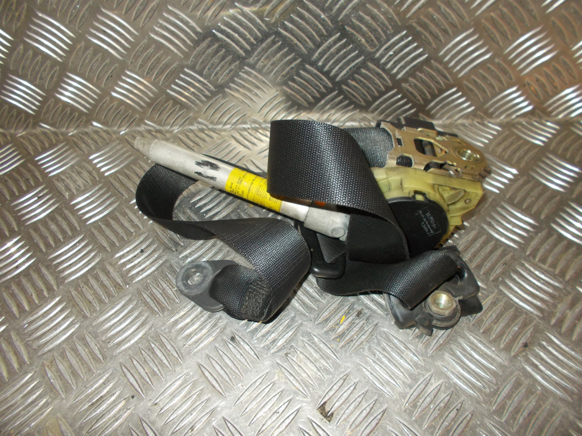 Mercedes E W210 Sikkerhedsseler For Med OEM Nr. Ophugger Fra Mercedes Ophugger