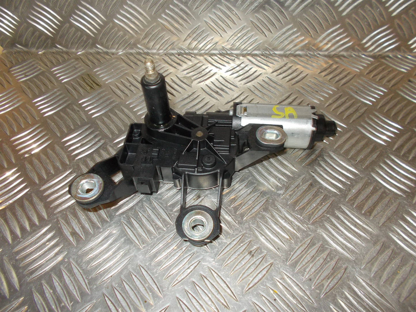 Ford Fiesta 6 Bagrudevisker Motor Med OEM Nr. 2S61A17K441AC Fra Ford Ophugger