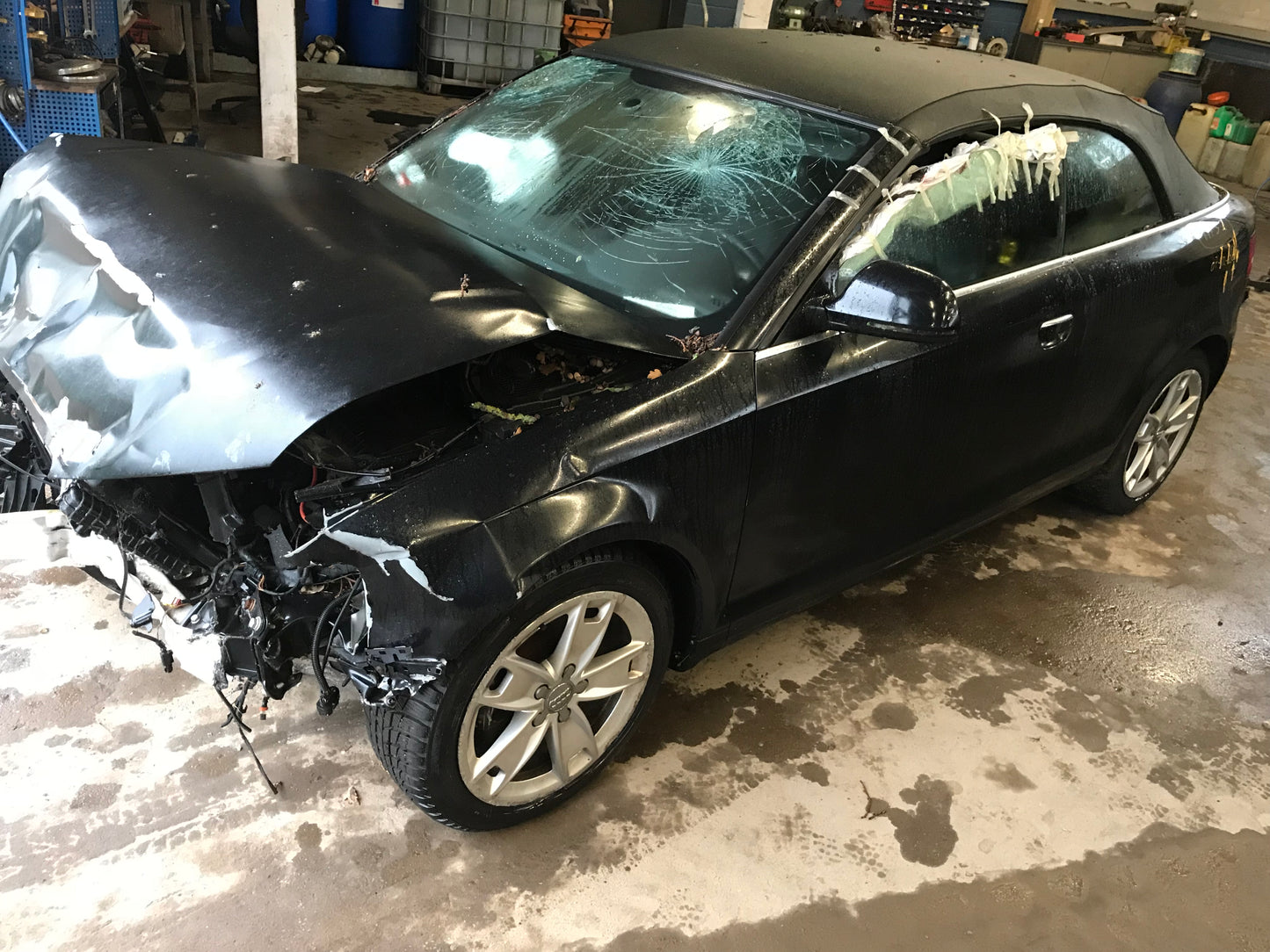 Audi A3 8P Pluk-Selv-Bil Med OEM Nr. TRUZZZ8P991012731 Fra Audi Ophugger