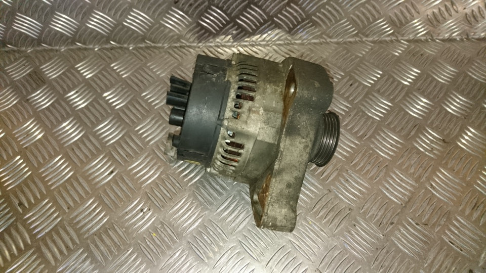 Fiat Punto II Generator Med OEM Nr. 63321713 Fra Fiat Ophugger