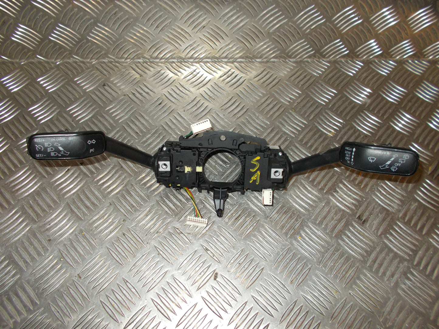 Skoda Octavia Kontakt Combi Med OEM Nr. 5Q0953507AJ Fra Skoda Ophugger