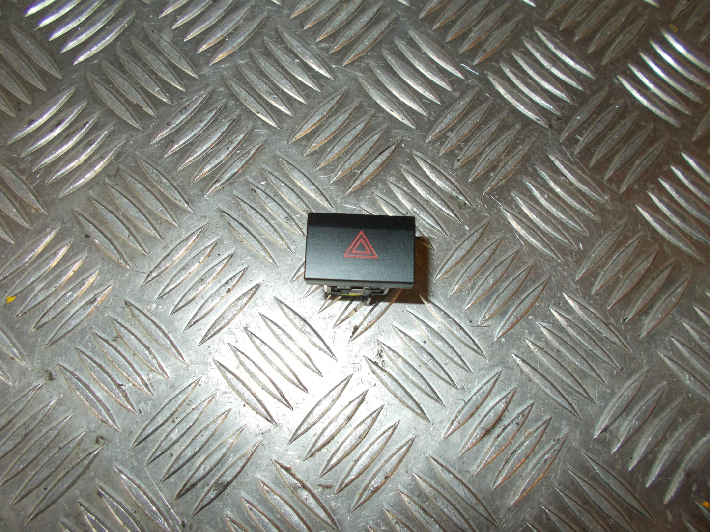 VW Polo 6R Kontakt Katastrofe Med OEM Nr. 6R0953509A Fra VW Ophugger