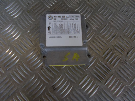 Skoda Octavia Airbag Elboks Med OEM Nr. 1K0909605AA Fra Skoda Ophugger