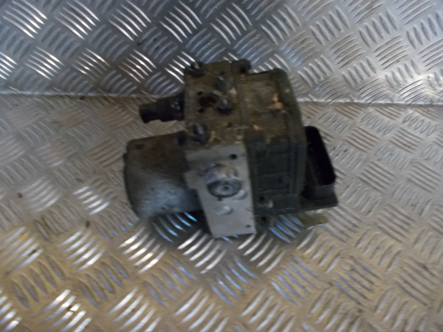 VW Passat 3B Abs Pumpe Med OEM Nr. 0265950055 Fra VW Ophugger