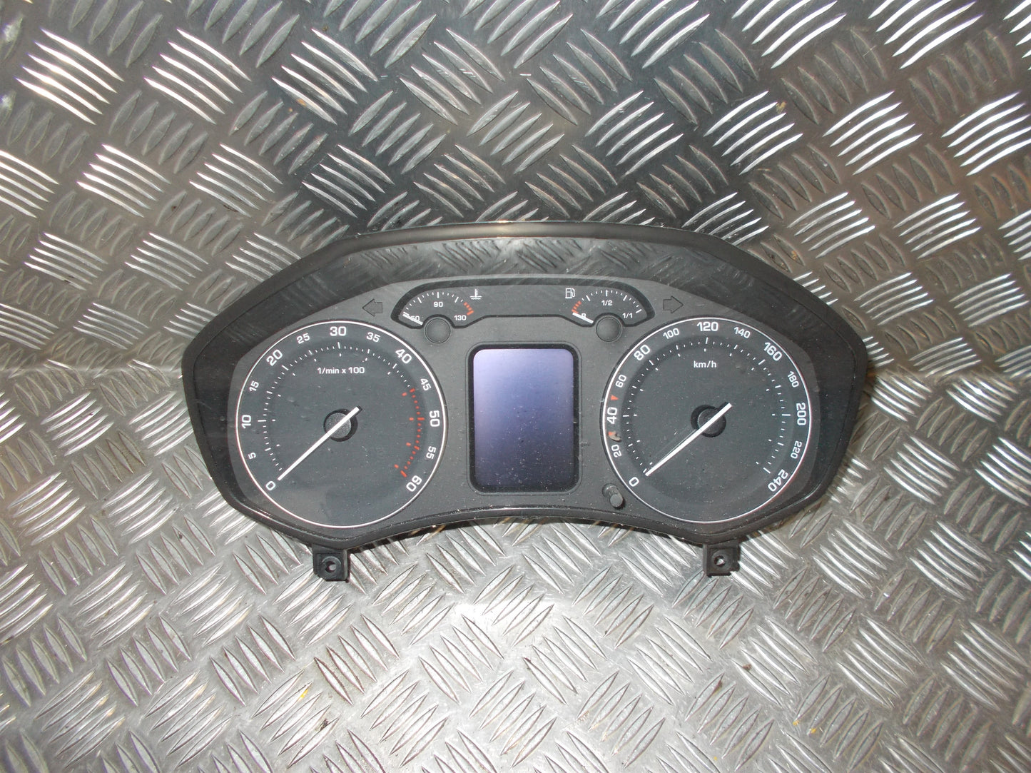 Skoda Octavia Speedometer - Instrument Med OEM Nr. 1Z0920841E Fra Skoda Ophugger