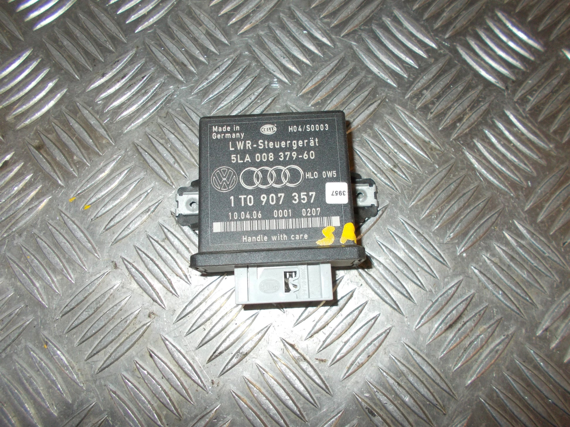 Skoda Octavia Relæ Diverse Med OEM Nr. 1T0907357 Fra Skoda Ophugger