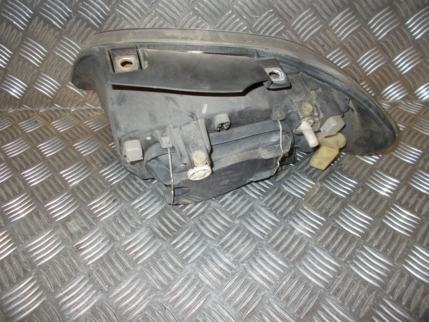 Seat Cordoba Forlygte Med OEM Nr. 6K1941044A Fra Seat Ophugger