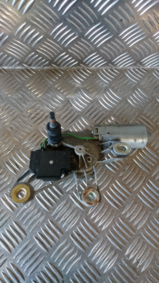 Seat Leon Bagrudevisker Motor Med OEM Nr. 0390201557 Fra Seat Ophugger