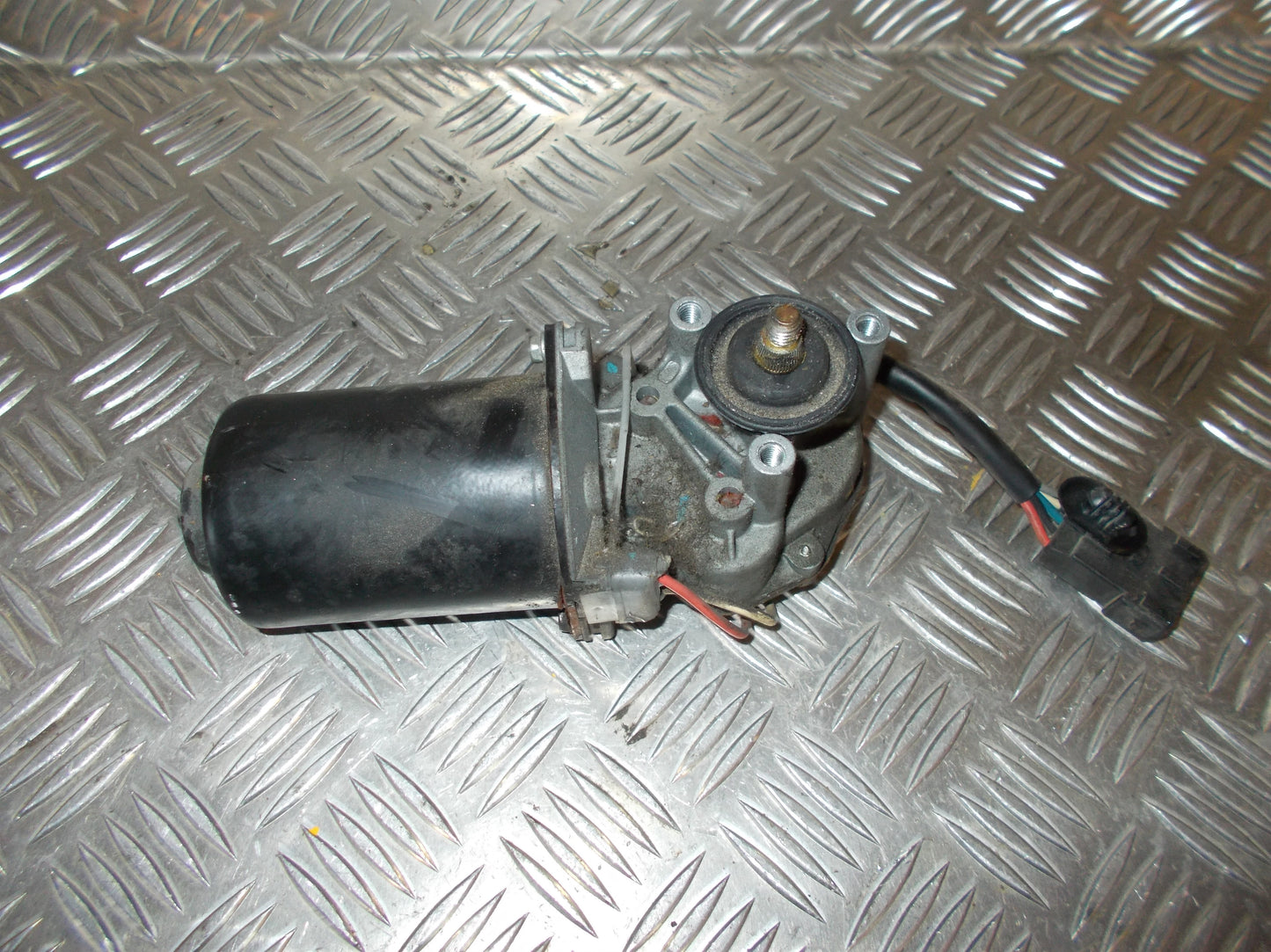 Citroen Jumpy Viskermotor Med OEM Nr. 640593 Fra Citroen Ophugger