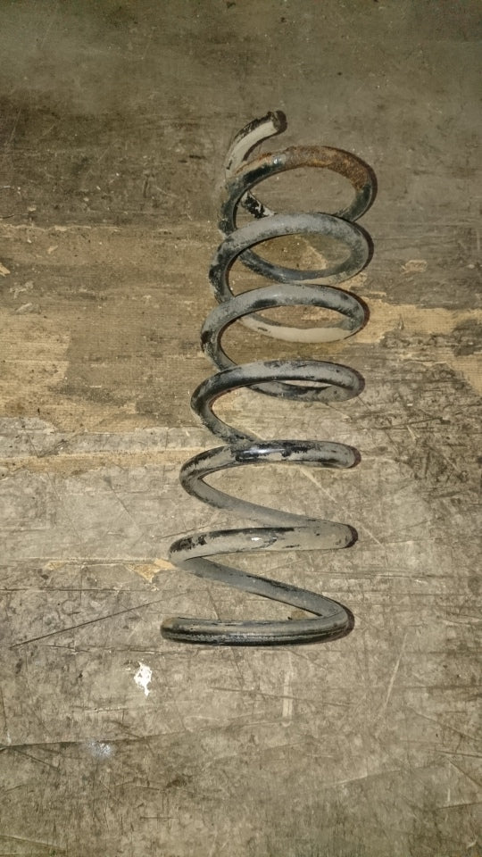 Volvo S40/V50 Bagfjeder Spiral Med OEM Nr. 30666218 Fra Volvo Ophugger