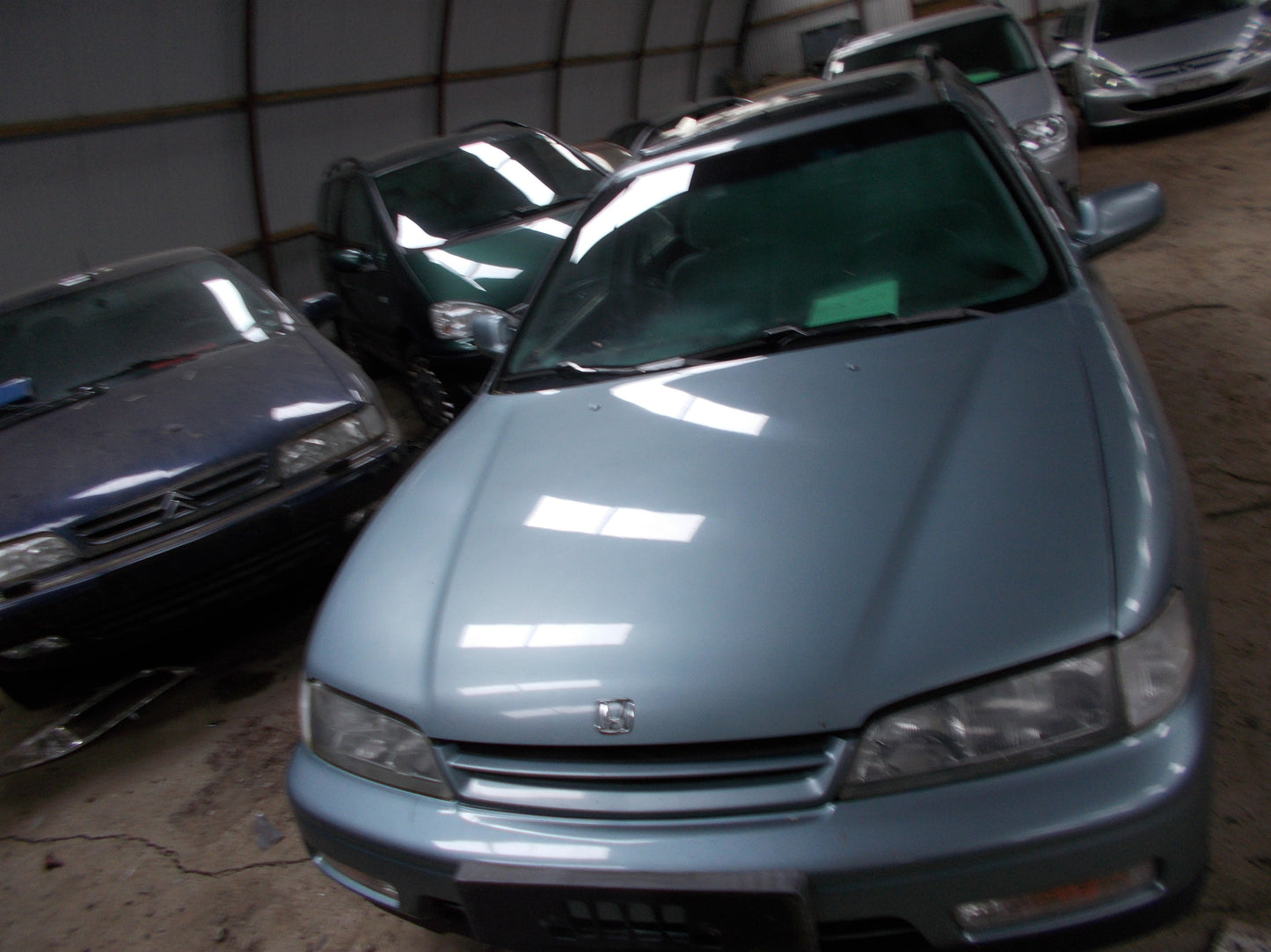 Honda Accord 4/D-5/D CE Pluk-Selv-Bil Med OEM Nr. Ophugger Fra Honda Ophugger