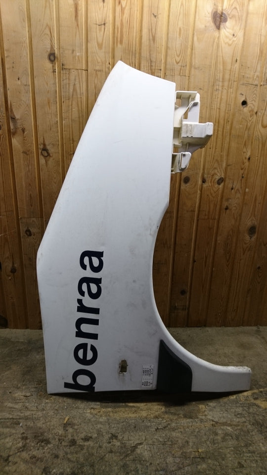 Citroen Jumpy Forskærm H Med OEM Nr. 7841R8 Fra Citroen Ophugger