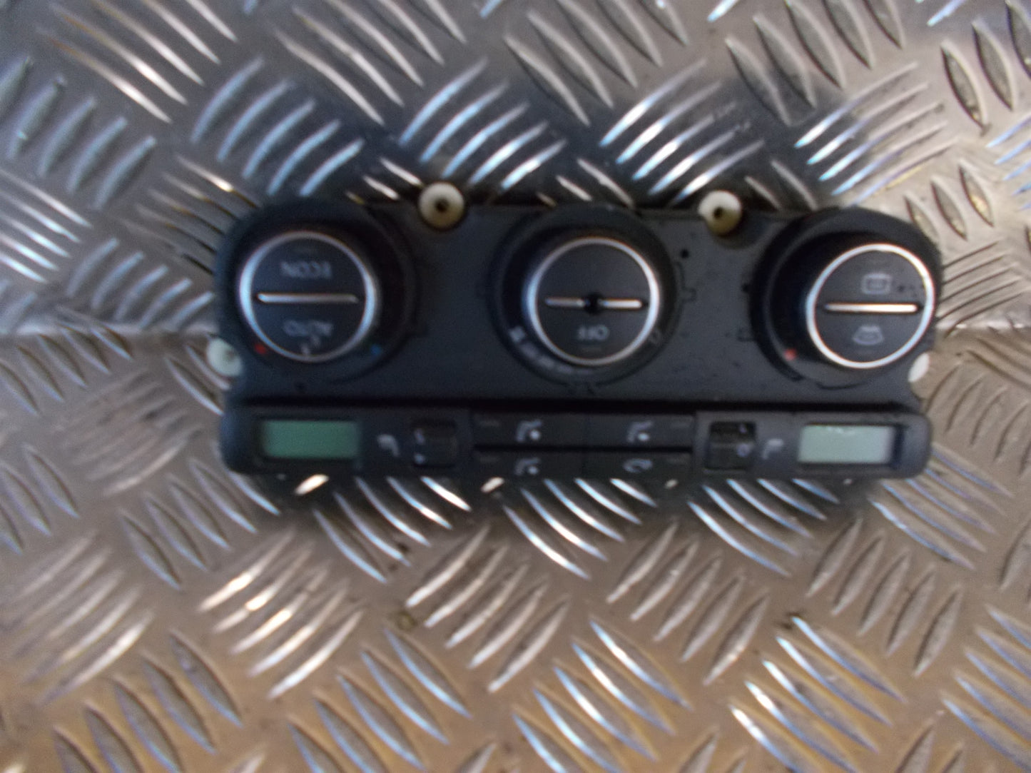 VW Touran 1T GP Varmeregulering Med OEM Nr. 1K0907044BN Fra VW Ophugger